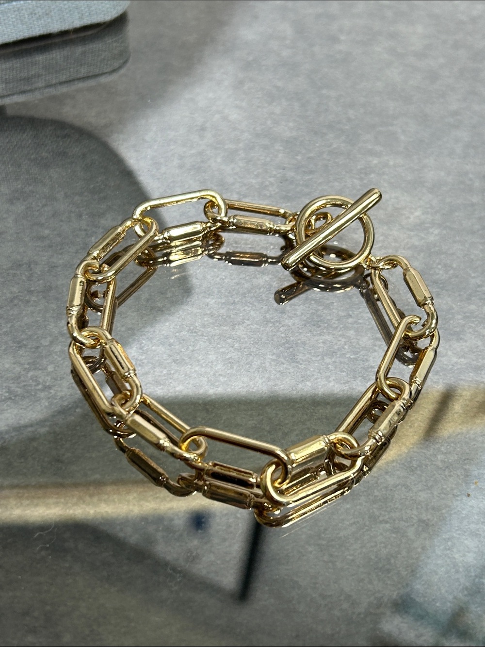 Gold Chain-Link Toggle Bracelet - Women
